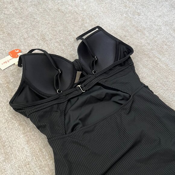 NWT Summer Mae Maternity Ribbed One Piece Cutout Black Swimsuit M - Picture 5 of 11